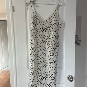 Toperth midi dress, size M, never worn.